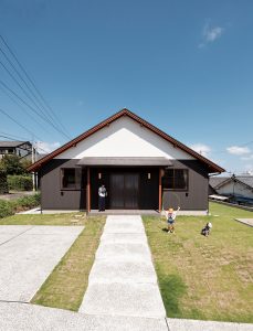 懐かしくてあたたかい 古民家風の平屋で暮らす