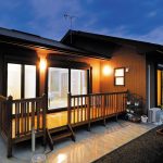穏やかな風景になじむ おおらかで機能的なわが家
