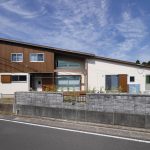 心地いい暮らしの背景にある 天然素材のシンプルな空間