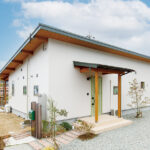 おおらかな空間が家族を包む日本の心を継承する「MOKU」の家
