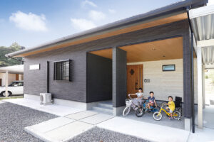 家族が笑顔で過ごす日常が ずっと続く快適な住空間